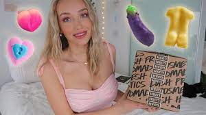 ASMR Unboxing LUSH Valentines Goodies! - YouTube