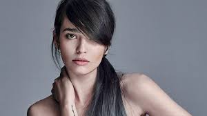 The main focus when choosing a photo prom and wedding hairstyles we pay to quality, relevance, and fashion news and trends. 50 Stunning Prom Hairstyles For 2021 The Trend Spotter