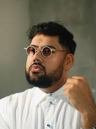 SHAMS AHMED (@theonlyshamsyouknow) • Instagram photos and videos