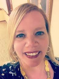 Lori Crowl's Instagram, Twitter & Facebook