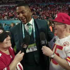 James kimberley corden obe is an english actor, comedian, singer, writer, producer, and television host. James Corden S Parents Hanging Out At The Super Bowl Is As Adorable As You D Expect