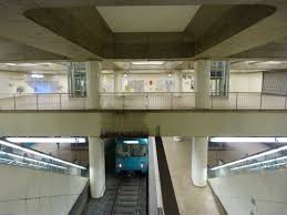 In der ehemaligen gepäckhalle des empfangsgebäudes am eingang jebenstraße. Frankfurts Zoo Unter Der Erde Vgf Blog