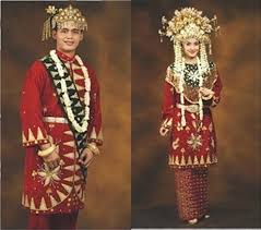 Berikut ini daftar tarian daerah di indonesia seluruh daerah lengkap beserta gambar, asal daerah, properti dan maknanya. Pakaian Adat Bangka Belitung Wonderful Pangkalpinang