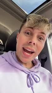 Lance Wiener's Instagram, Twitter & Facebook