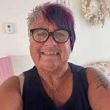 Fleetwood motorhome interior renovation with loose lay vinyl planks