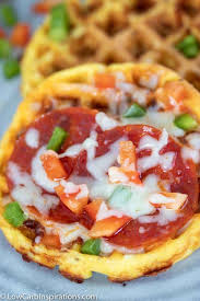 That means you're less than 10 minutes away from delicious keto pizza! Keto Pizza Chaffle Recipe Takes Only Minutes To Make Low Carb Inspirations