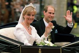 The earl of wessex, by contrast, rolled up. Prince Edward And The Countess Of Wessex S Wedding In Pictures 1999 Tatler