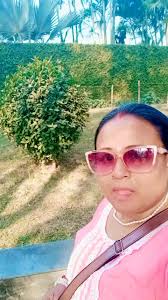 মন বলে চলো আরো দূরে যাই, Moumita Das