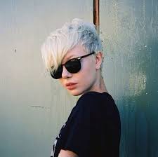 Gorgeous short hair inspo for thin hair, thick hair, and beyond. 20 Gorgeous Short Pixie Haircuts With Bangs 2021 Hairstyles Weekly