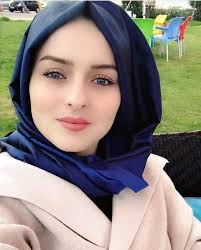 Kali ini akan kita perkenalkan wanita hebat berstatus janda yang sangat cantik mempes. 22 Ide Wanita Wanita Wanita Cantik Jilbab Cantik