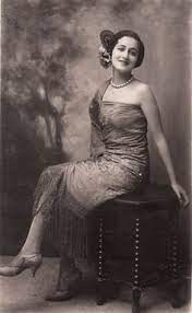 Image Result For 1920s Spanish Fashion Vintage Hollywood Glamour Spanish Fashion Flamenco Costume