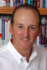 Software Engineering: A Practitioner's Approach: Roger S. Pressman, Bruce  Maxim: 9780078022128: Amazon.com: Books