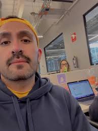 Me ca_@ la Navidad 🎄 y creo que cada año más pero como a muchos les gusta  y los pone feliz. Hay que celebrar 🥳 , #bestmemories #december2025