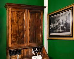 Image of Chest of drawers at James Monroe's Highland