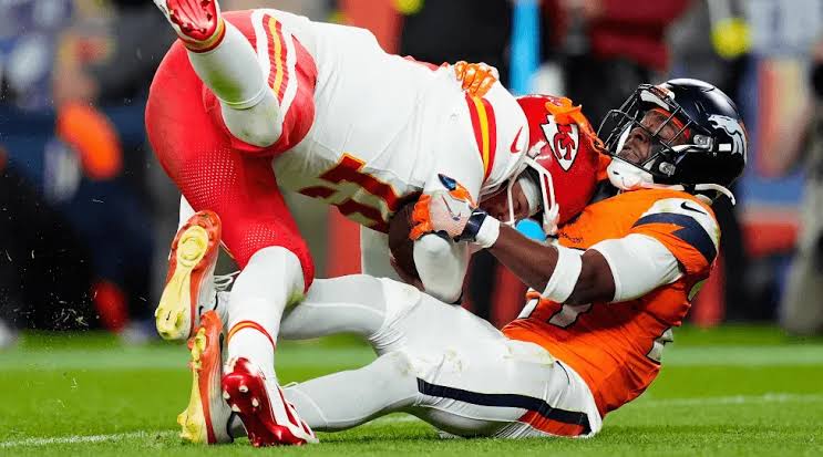 Broncos vs Chiefs Prediction, Picks & Early Odds for Monday Night Football  - Yahoo Sports