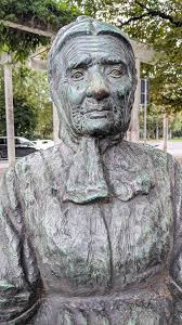 Datei:2023-09-21 Skulptur Charlotte Müller 03.jpg