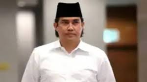 Abu bekir is the son of former sarawak chief minister and current governor tun abdul taib mahmud. Banyaknya Duit Mahkamah Perintahkan Anak Yang Dipertua Negeri Sarawak Bayar Mutaah Rm30 Juta Untuk Bekas Isteri Berita Viral