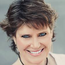 Lisa Holmes, Realtor at Realtysouth