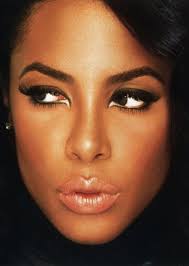 Ebony Hill (@ebonyhi32)