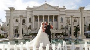 Our chefs can help customize a lavish menu for your wedding reception. Las Vegas Weddings Caesars Palace