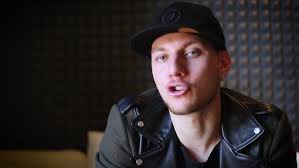 Christian Bond, intervista al giovane artista napoletano