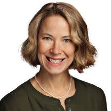 Lori Brewer's Instagram, Twitter & Facebook