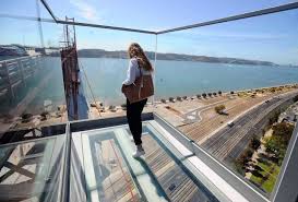 Los or í genes de la feria de abril se encuentran en el 25. Lisboa O Arrepiante Miradouro Ponte 25 Abril Global Trust Gallieta Trust