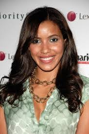 Hallie Harris's Instagram, Twitter & Facebook