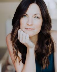 PORTRAIT + LIFESTYLE PHOTOGRAPHER