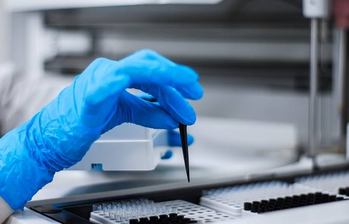 India Positioned to Ride a $300 Billion Biopharma Patent Cliff, Vallum Capital Report Says