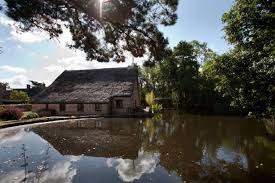 The Lake House Somerset Wedding Reception Venue In West Buckland Somerset Ta21 9pj Itaunton Com Taunton Somerset Wedding Ideas House House Styles Wed