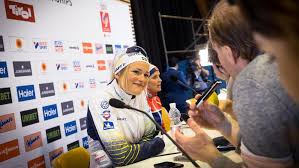 Ich bin am ankauf von kompletten autogrammsammlungen oder qualitativ hochwertigen einzelstücken interessiert. Sportnews In Seefeld Der Mega Rummel Um Die Fast Weltmeisterin Langlauf Sportnews Bz