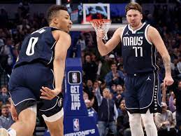 Luka, Exum lift Mavericks past Lakers | theScore.com