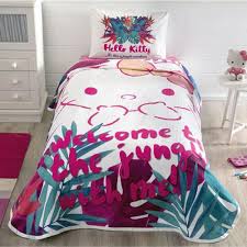 Çocuk bornozu lisanslı çocuk bornozu aile seti hamam takımı. Tac Hello Kitty Jungle Lisansli Pike Takimi Tek Kisilik 217 58 Tl Kdv