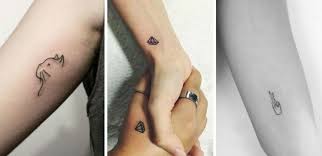 40 Dezente Tattoo Ideen Fur Frauen An Diversen Korperstellen Dekoration Ideens Kleines Tattoo Winzige Tattoos Tattoos Frauen