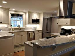 wood kitchen cabinets: types, costs and