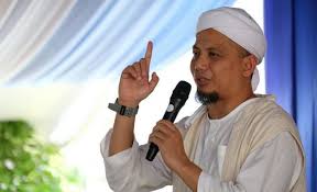 Almarhum beserta keluarga rencananya akan terbang ke tanah air pada hari ini, kamis (23/5/2019) siang. Ustaz Arifin Ilham Meninggal Dunia Kronologi Id