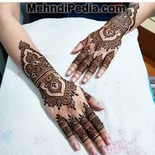 Like the traditional indian henna designs, the arabic mehandi designs contain mostly paisleys, flowery vines and leaves, and mostly flowing design trails. Arabic Bridal Mehndi Designs For Full Hands Mehndi Pedia