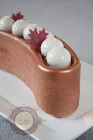 Buche De Noel 21 La Canadienne De Pascal Lac Erable Poire Nougatine Et Caramel Surprises Et Gourmandises Buche De Noel Nougatine Dessert