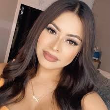 lesley (@lesleyy_13)