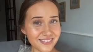 Bethany Welsh's Instagram, Twitter & Facebook