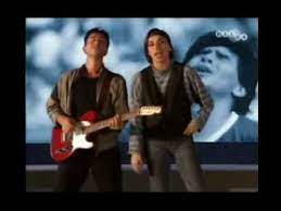 Notti magiche inseguendo un goal sotto il cieto di un'estate italiana. Gianna Nannini Edoardo Bennato Un Estate Italiana Wm World Cup Song 1990 Youtube