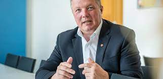 Join facebook to connect with bernhard tilg and others you may know. Lr Tilg Im Rofan Kurier Interview Politik Nachrichten