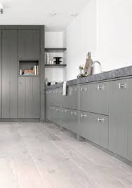keukenopstelling olijfgroene keuken keuken bijkeuken keuken eetkamer living