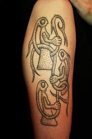 Berburu wallpaper adalah sebuah kegiatan yang pastinya sering dilakukan tidak terkecuali mencari gambar tato. Tattoo Maori Simple Di Kaki Novocom Top