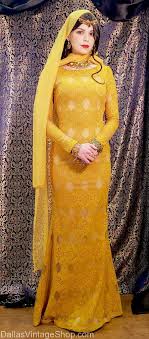 As prom period is rapidly coming near, here are some marvelous theme ideas for your prom: Arabian Nights Prom Theme Dresses Fashion Dresses