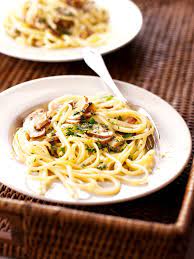 Linguine With Lemon Garlic And Thyme Mushrooms Recipe Recipes Food Nigella Lawson Recipes