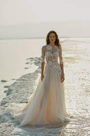 Wir haben uns nach der traumhaften. Brautkleid 2021 Das Sind Die 10 Brautmoden Trends Des Jahres Vogue Germany