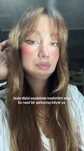 Kız Leyla Şarkısı: Hüzünlü Melodi ve Son Cümle