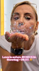 Für unser love is schøn. CSD Pop Up gemeinsam mit @bawa_drink im  Antoniterquartier haben wir uns dieses Jahr ein besonders feines DJ Line Up  zusammengebastelt: Von Afro House, Disco, Tech House, Techno